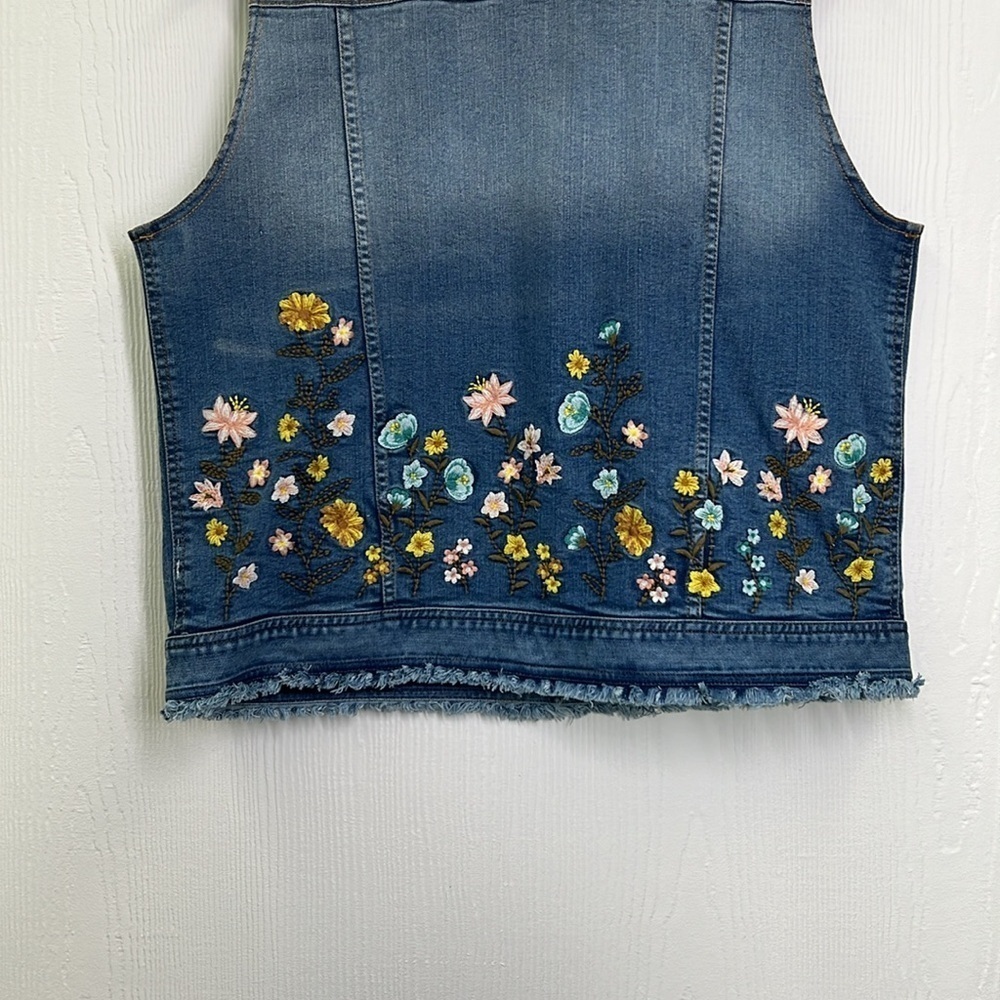 John Mark - Patch Print And Embroidered Floral Sleeveless Denim Button Up Vest L - Picture 12 of 13